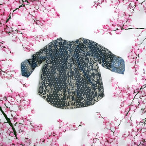 Collective Concepts Small Button Up V-Neck Shirt